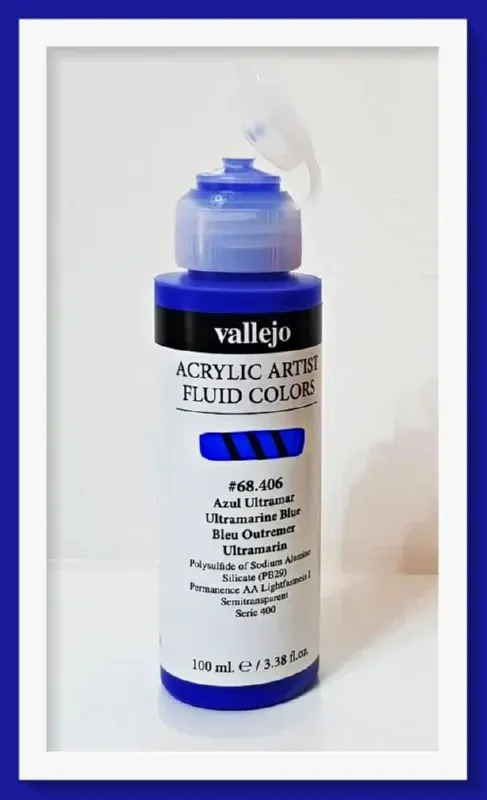Vallejo Fluid 68406 colore acrilico blu oltremare 100 ml coprente