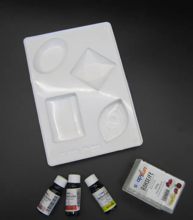 Deco Foam 5100995-2 kit per sapone base e stampi