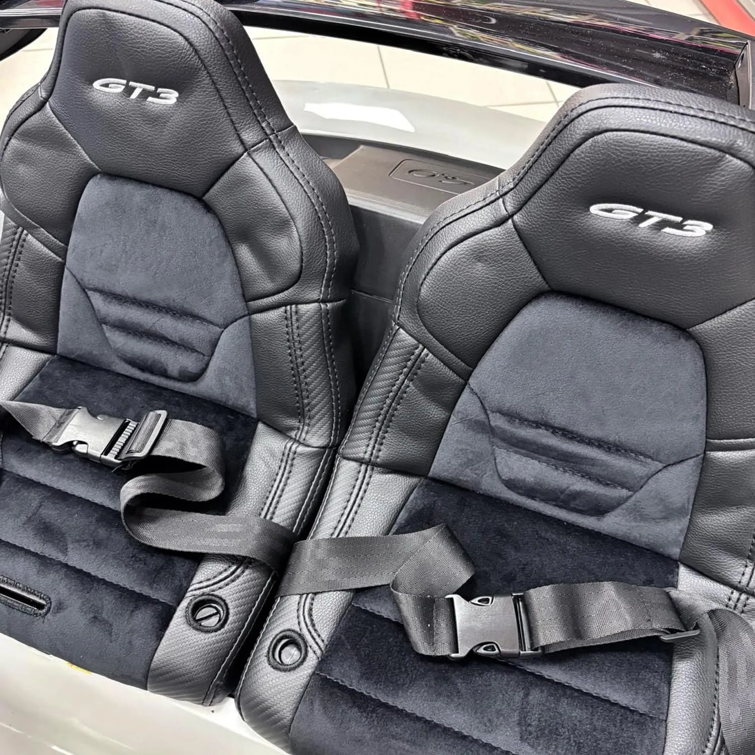Porsche 911 GT3 auto elettrica bambini bianco 2x35W