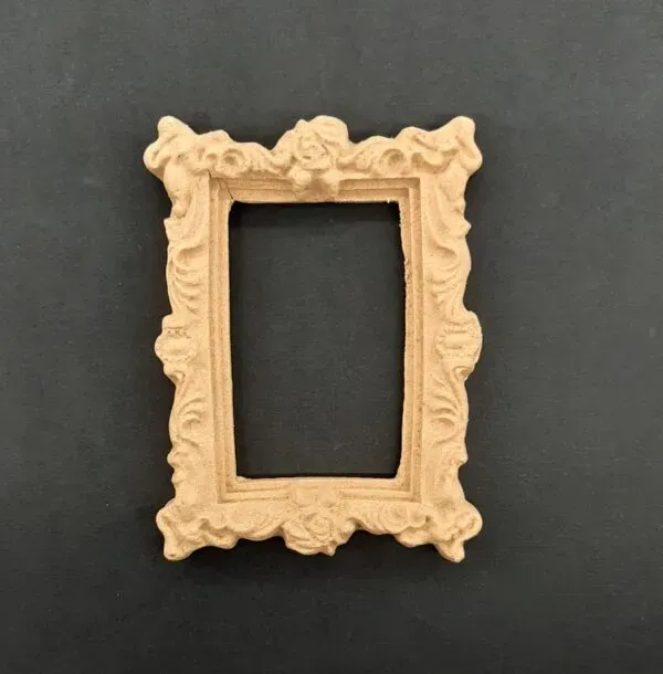 Deco Foam 021 cornice legno 6x8 cm intagliata